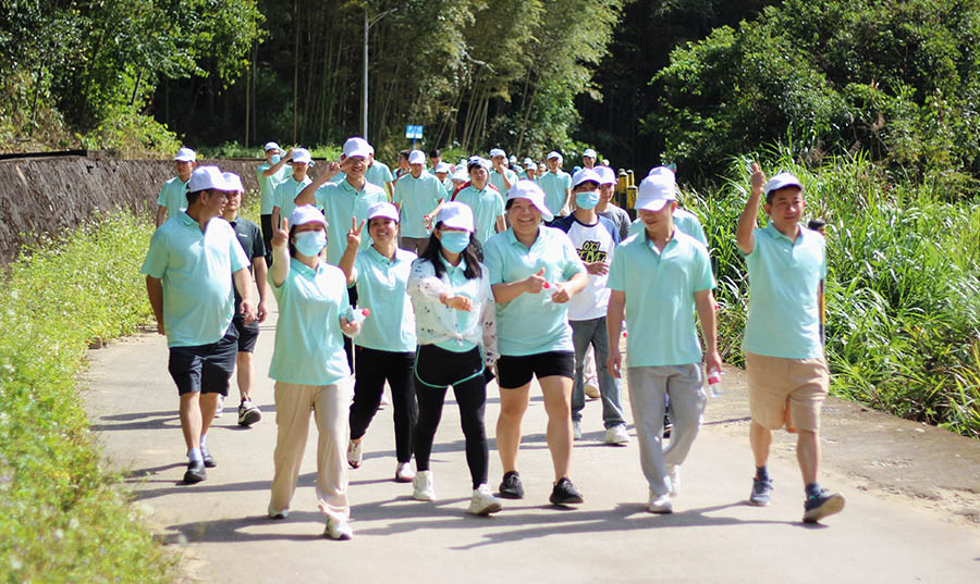 盛元導熱材料團建.jpg 盛元導熱材料團建.jpg