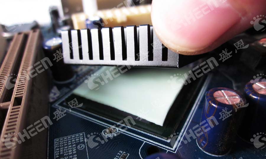 無硅導(dǎo)熱墊片.jpg 無硅導(dǎo)熱墊片.jpg