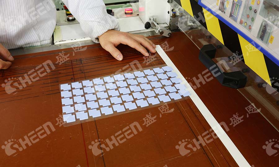 導熱材料.jpg 導熱材料.jpg